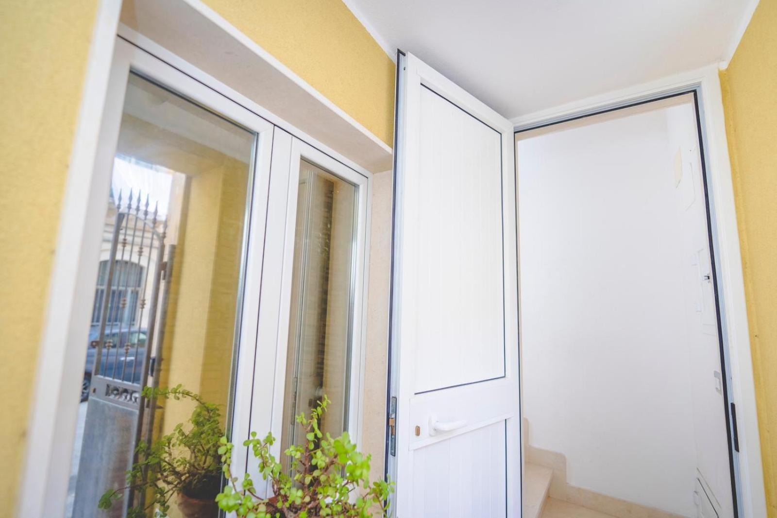 Casa Martina 2 Apartment Syracuse ภายนอก รูปภาพ